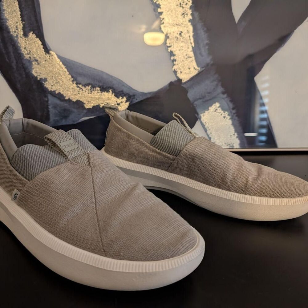 Toms Men's Grey and Khaki Trainers